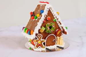 Gingerbread Houses: Gingerbread House - Medium 16cm