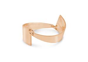 Fine Jewellery: 2016 Legacy Bracelet A6, Red Gold
