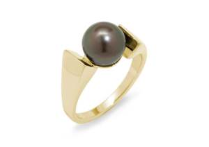 Pearl: Design with Black Pearl, Yellow Gold