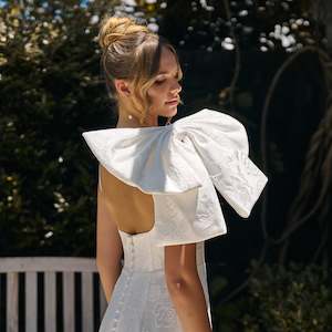 New Arrivals: Perry Bow