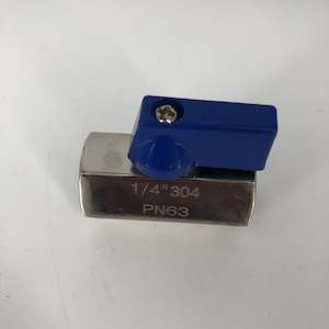 Hose Clamps: Mini Ball Valve With Blue Handle F/F