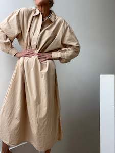 Skall Studio: Edgar Shirtdress Dark Sand