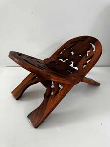 Homewares: Wood Carved Book Stand