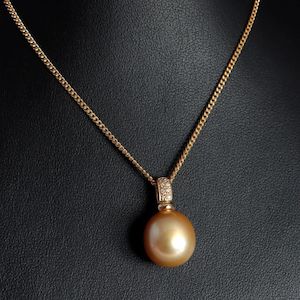 Fine Jewellery Jewellers Bench: Golden South Seas Pearl Pendant