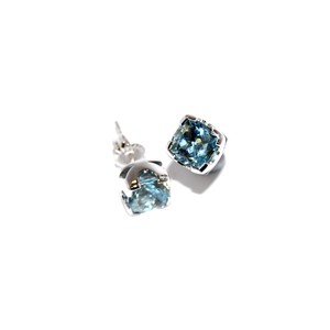 Earrings Jewellers Bench: Stunning Handmade Aquamarine Stud Earrings