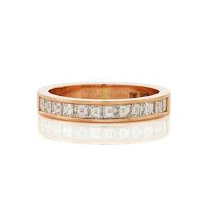 Wedding Rings: Channel Set Carré Band