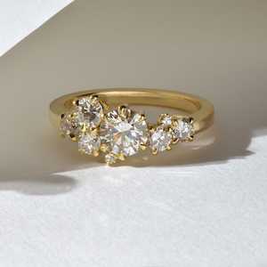 Bespoke Gallery: Asymmetrical Diamonds in 18ct gold