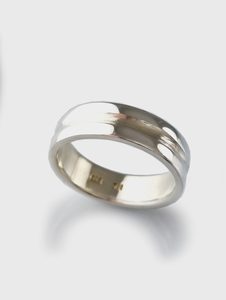 Products: Sea Spray ring – Julie Pijfers – Designer Jeweller