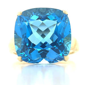 Gemstone Jewellery: 9k Yellow Gold Cushion Blue Topaz Ring