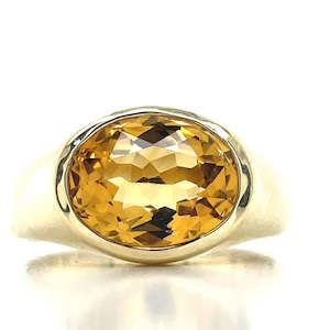 Gemstone Jewellery: 9k Yellow Gold 3.27ct Oval Citrine Ring