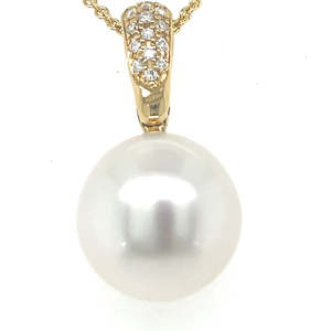 Autore: Autore18k Yellow Gold South Sea Pearl & Diamonds Enhancer Pendant