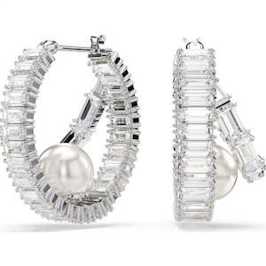 Gifts Under 500: SWAROVSKI CAPSULE:PE PRL HOOP WHI/RHS