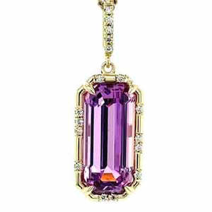Necklaces Pendants: 9k Yellow Gold 10.09ct Kunzite & Diamonds Pendant