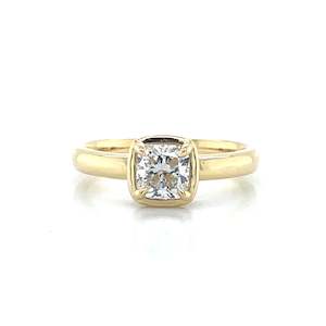 'Liora' 18k Yellow Gold 0.91ct F VS2 Cushion Diamond Ring