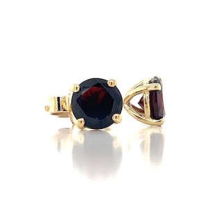 Garnet: 9K Yellow Gold 6mm Garnet Stud Earrings
