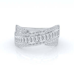 Rings: 9k White Gold 1.01ct Lab Grown Damond Ring