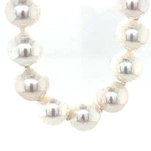 Necklaces Pendants: 8-8.5mm White Round FW Pearls Necklace