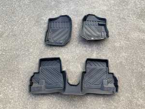 Accessories: JB74 3-door Suzuki Jimny (2019+) Moulded Rubber Floormats