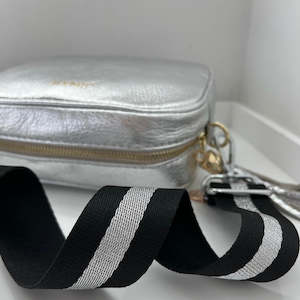 Metallic - Silver | Black