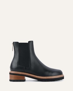 Ankle Boots: SAMIRA FLAT ANKLE BOOTS BLACK LEATHER