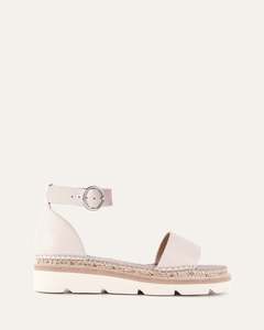 Core Collection: IVY FLAT SANDALS OFF WHITE LEATHER
