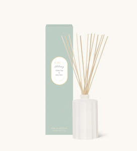 Circa Fragrances: Reed Diffuser - Alchemy - White Tea & Wild Mint - Circa