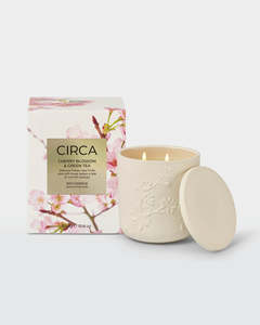 Candles: Candle - 300g - Cherry Blossom & Green Tea