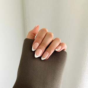 Nail Kit - White Tip (French Tip) (Gel) - Pressing Nails