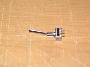 JR TRANSMITTER TOGGLE SWITCH 2 Pos. LONG