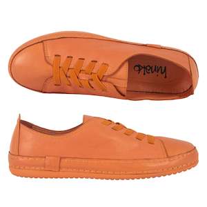 Hinako: Flume Sneaker