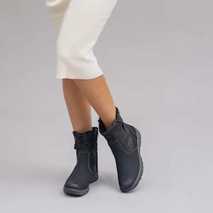 Shoes: Glenda Mid Boot