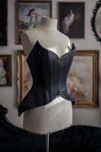 The Secret Garden: Tiana Corset - Black