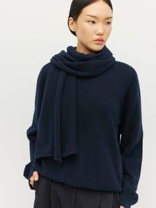 250 500: Drape Scarf (Perino Knit) Midnight Navy