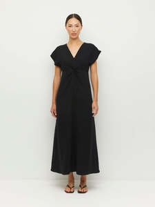 600: Tove Dress (Luxe Suiting) Black