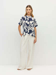 Workwear: Fancy T (Shadow Floral Silk CDC) Silhouette