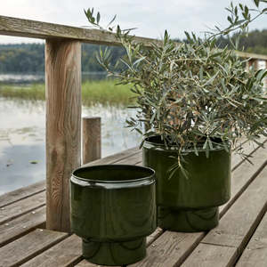 Pots Planters: Iron Flower Planter