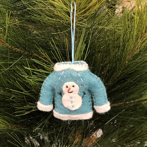 Interiors Christmas Decorations: Pashom Felt Christmas Hanging Decoration (Xmas Sweater with Snowman)