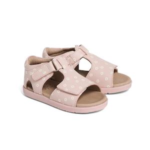 Sale Footwear: Pretty Brave First Walker Bailey Sandal (Mini Daisy)