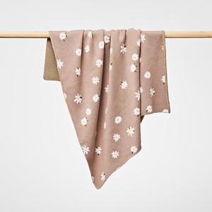 Gift Ideas For New Baby: OTD Daisy Blanket (Mushroom)