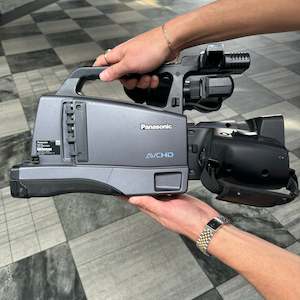 Handycams: Panasonic AG-HMC72EN PAL Camcorder