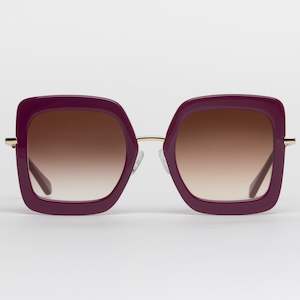 Happy To Sit On Your Face Sunglasses: Chloe Mulberry