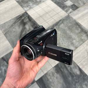 Handycams: Canon Vixia HV30 Camcorder