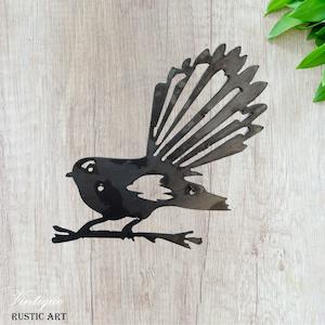 Rusted Metal: Small Rusty Metal Bird FANTAIL or Pīwakawaka  190mm x 185mm