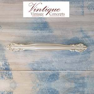 Ornate Ivory / Gold with Flourish Drawer handle 175mm long