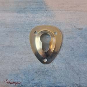 Furniture Hardware Assorted Items: Raised Keyhole Plate / Picture / Mirror hanger 38mm x 45mm