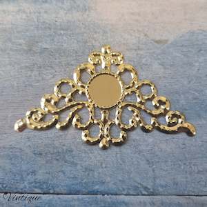 Hapsburg decorative vintage corner Gold 56mm x 56mm