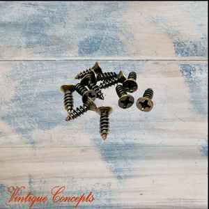 8mm long Bronze wood screw (pkt 10)