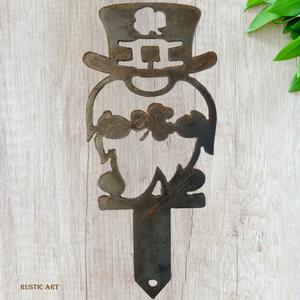 GARDEN GNOME ON STAKE -Corten Rusty metal art 270mm x 120mm