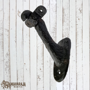 New Collection: 2 Piece Cast Iron Rail (stair) Bracket Flat seat (MAJ-866)