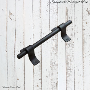 Saddleback handle 600mm Black Tube iron handle